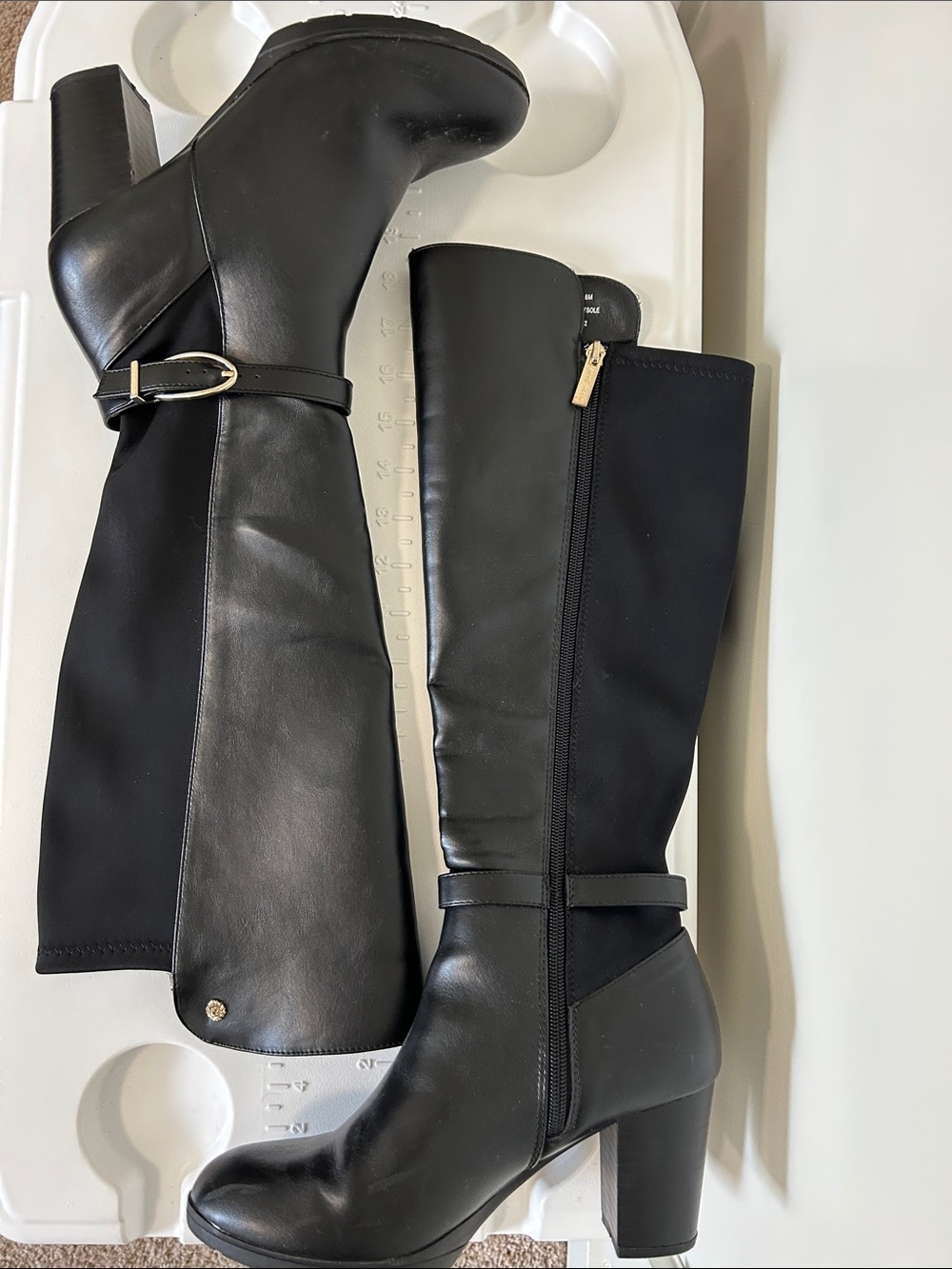 Women’s Anne Klein Black Boots, Size 8